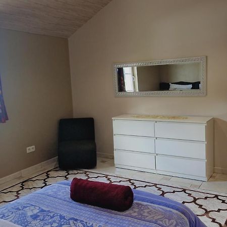 Nazareth Logement Un Magnifique Logement De Vacances Bastogne Bagian luar foto