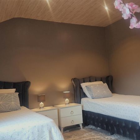 Nazareth Logement Un Magnifique Logement De Vacances Bastogne Bagian luar foto